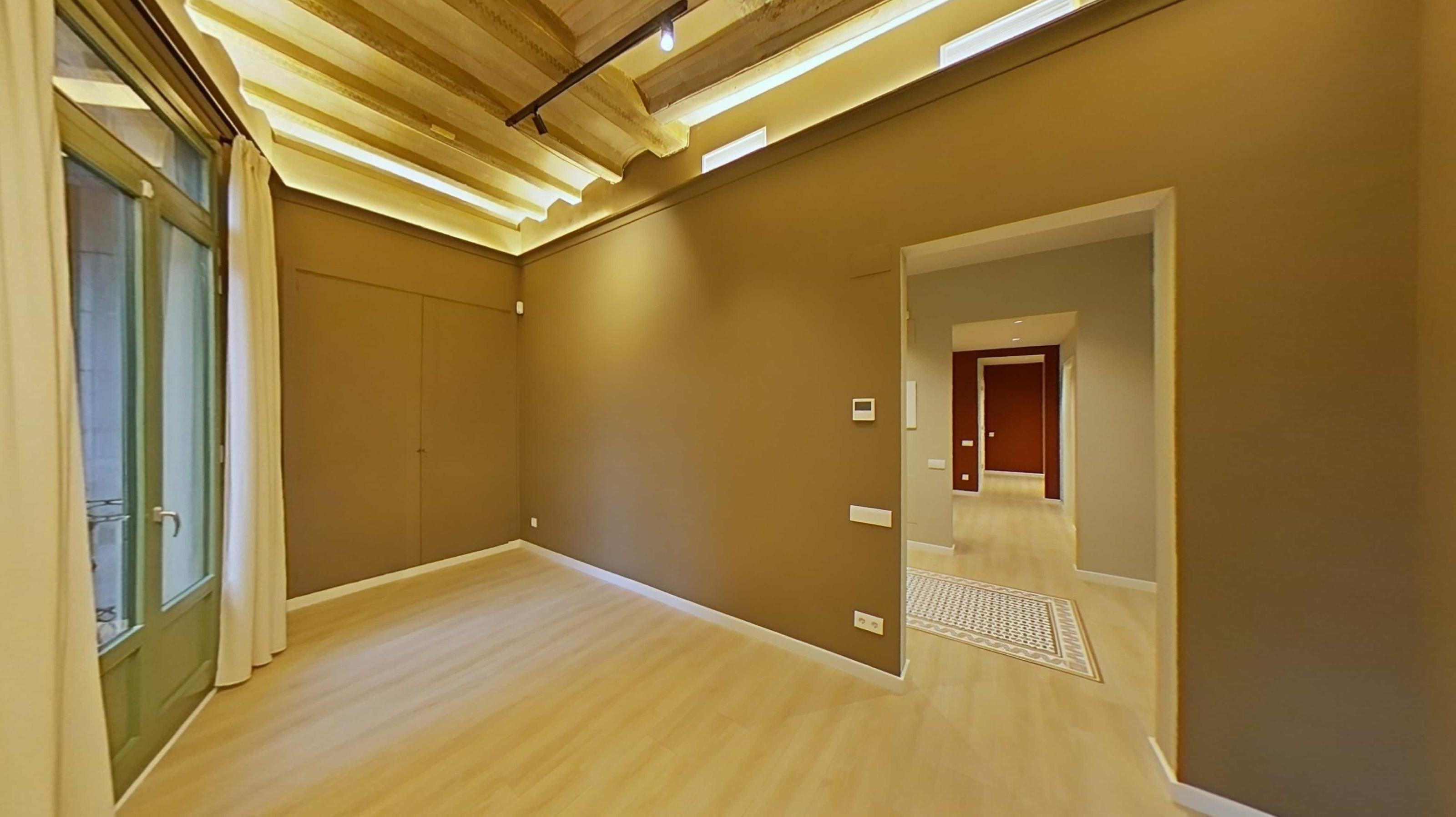 Imagen 10 Piso en venta en Barcelona / La Rambla - Plaça del Teatre