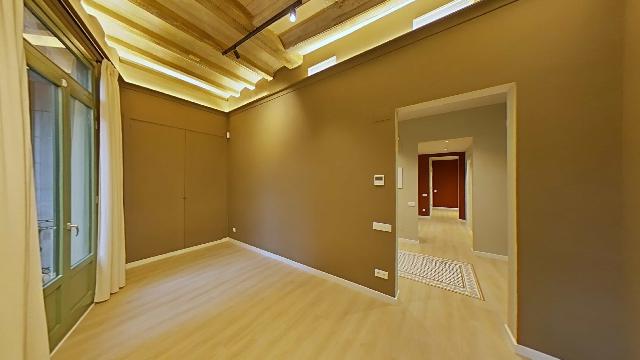 Imagen 10 Inmueble 300953 - Piso en venta en Barcelona / La Rambla - Plaça del Teatre