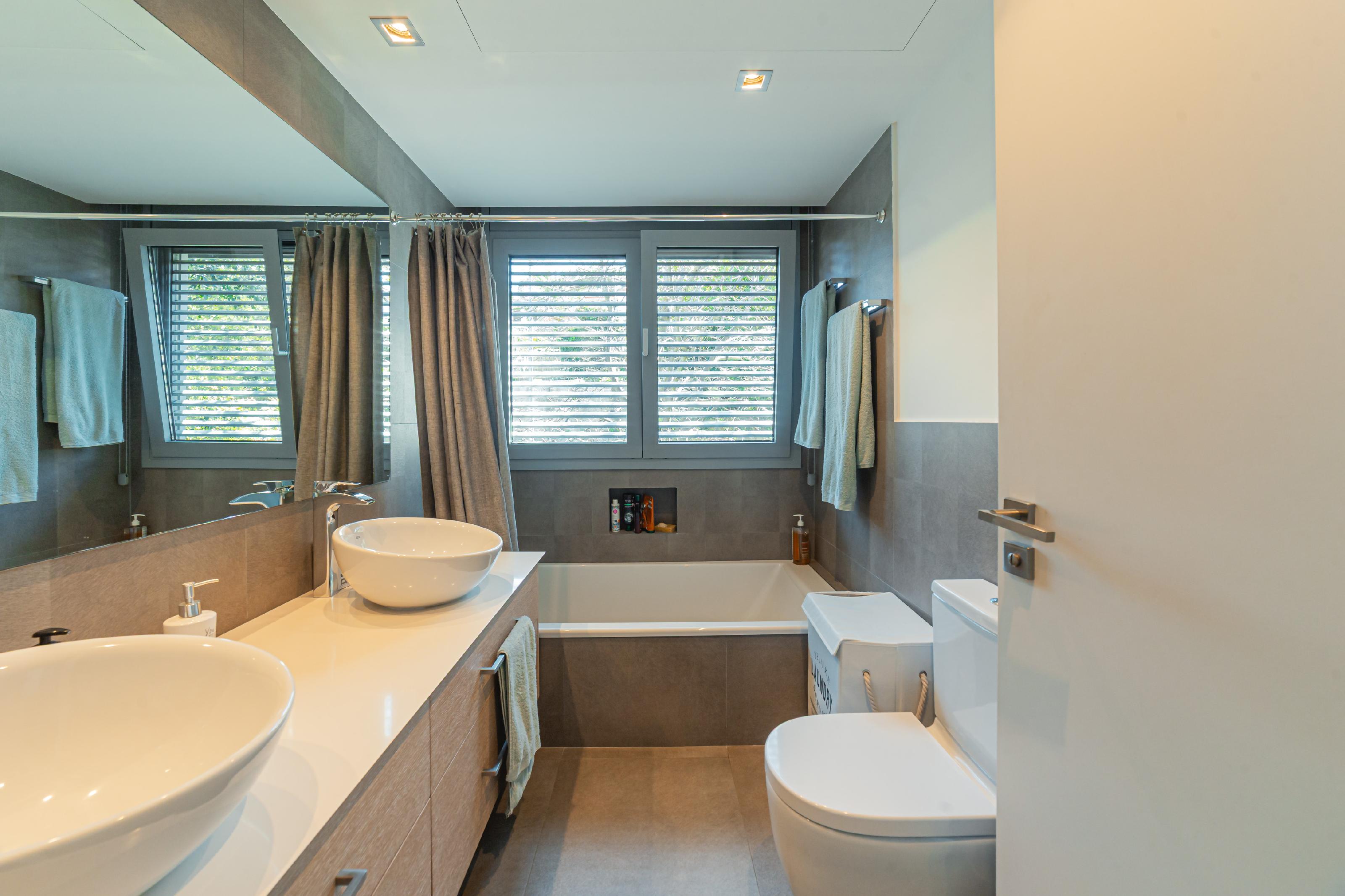 Imagen 26 Casa en venta en Barcelona / Funicular de Vallvidriera