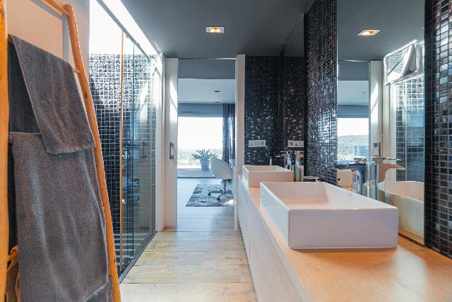 Imagen 27 Inmueble 301017 - Casa en venta en Barcelona / Funicular de Vallvidriera