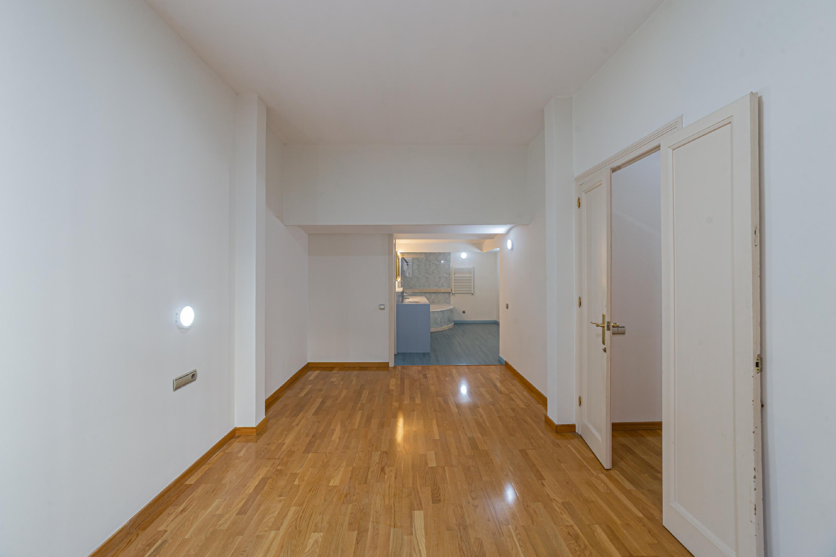 Imagen 24 Piso en venta en Barcelona / Diagonal - Francesc Macià
