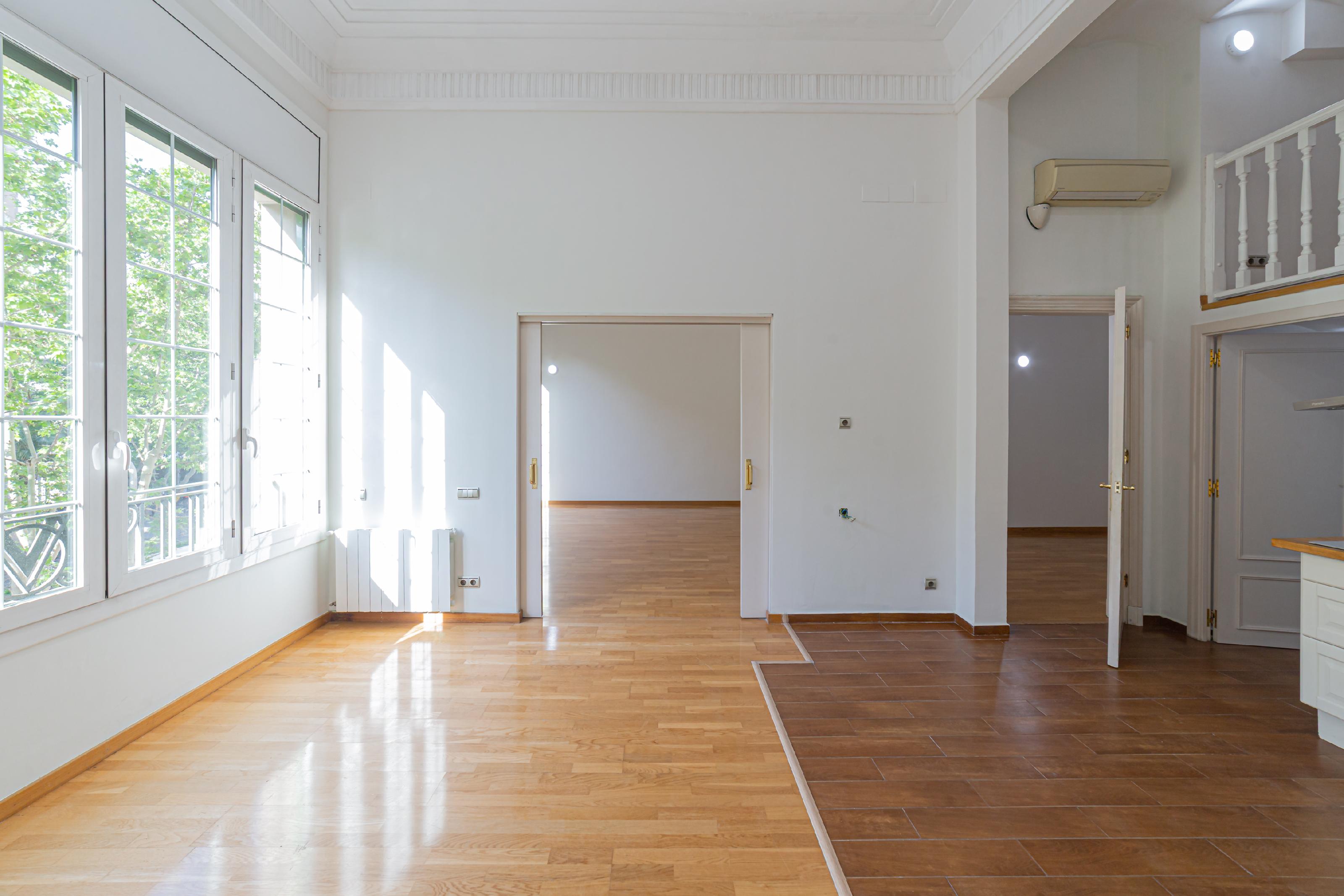 Imagen 1 Piso en venta en Barcelona / Diagonal - Francesc Macià
