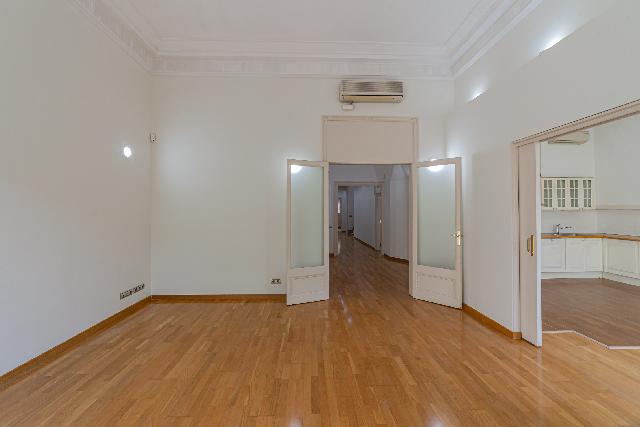 Imagen 30 Inmueble 301306 - Piso en venta en Barcelona / Diagonal - Francesc Macià