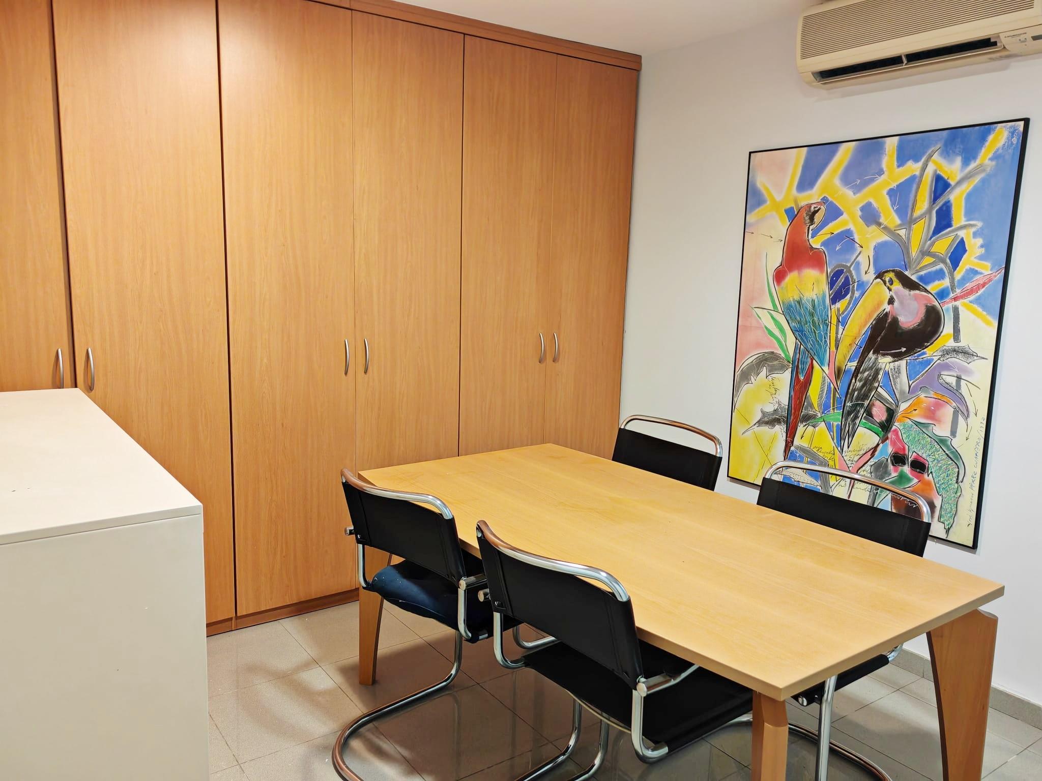 Imagen 3 Oficina Comercial en venta en Barcelona / Manuel Girona - Benet Mateu