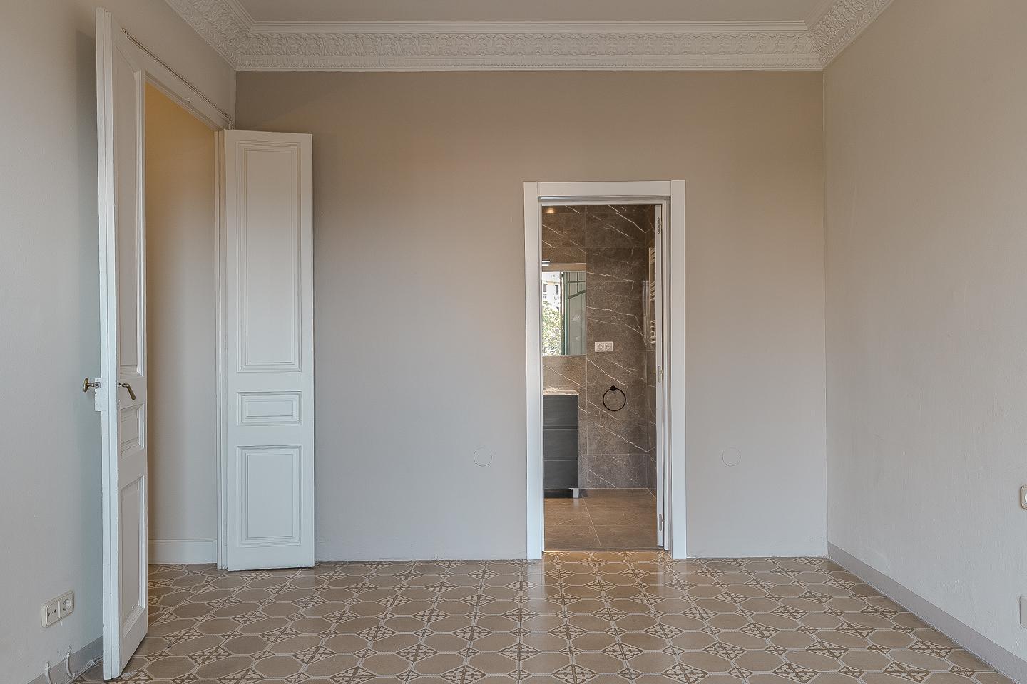 Imagen 21 Piso en venta en Barcelona / Paseo Sant Joan