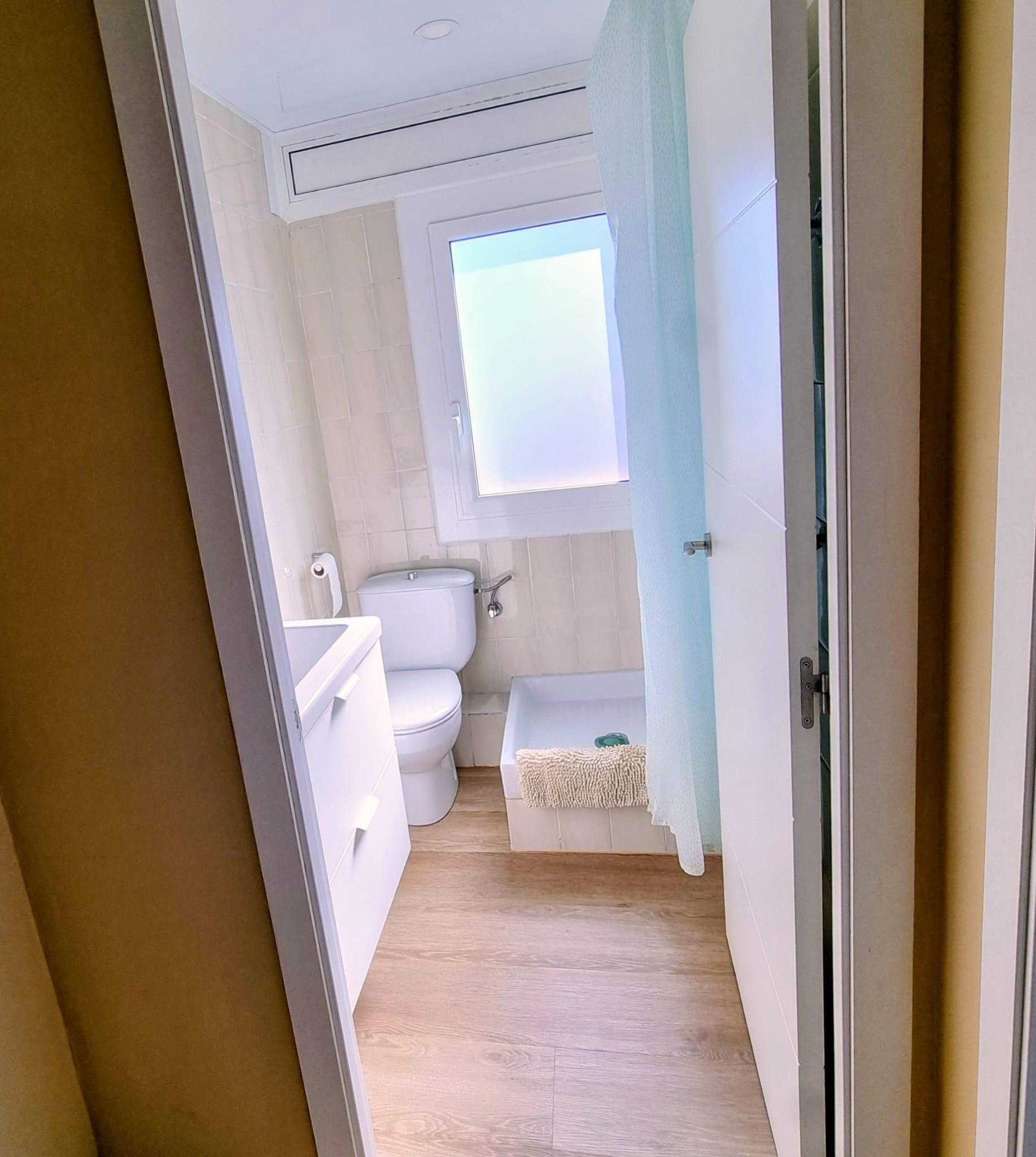 Imagen 10 Piso en venta en Barcelona / Junto al Mercado de Les Corts