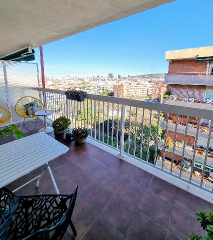 Imagen 2 Inmueble 302125 - Piso en venta en Barcelona / Junto al Mercado de Les Corts