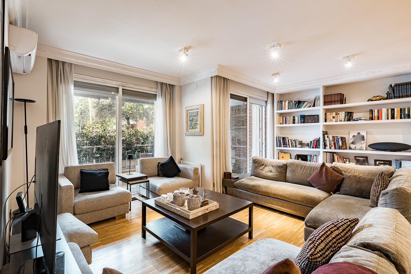 Imagen 1 Piso en venta en Barcelona / Calle Calatrava-Vía Augusta
