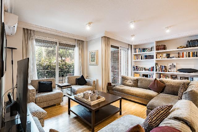 Imagen 1 Inmueble 302369 - Piso en venta en Barcelona / Calle Calatrava-Vía Augusta