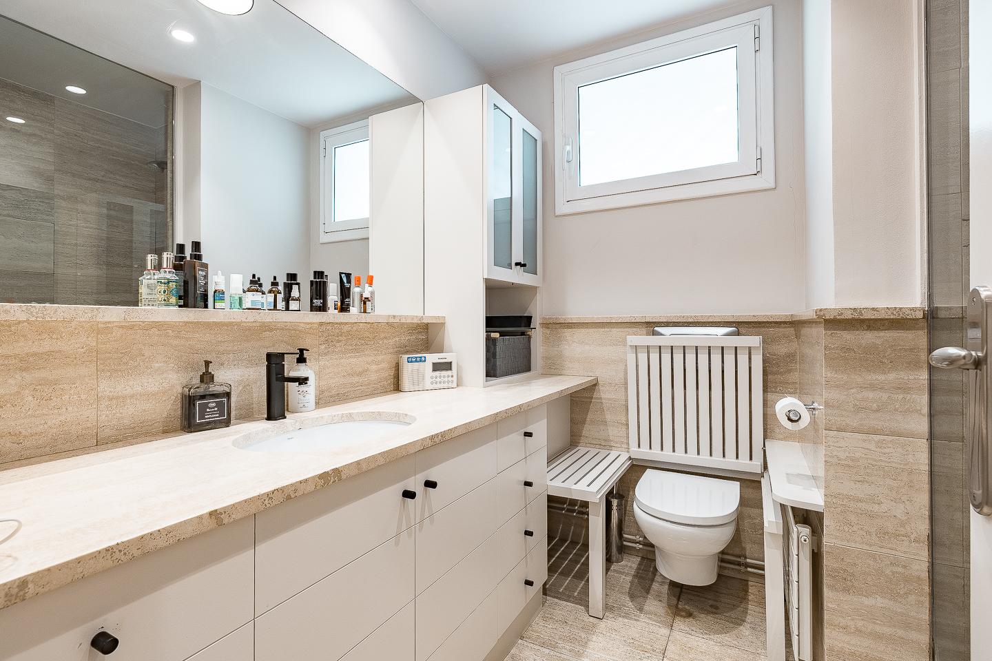 Imagen 29 Piso en venta en Barcelona / Calle Calatrava-Vía Augusta