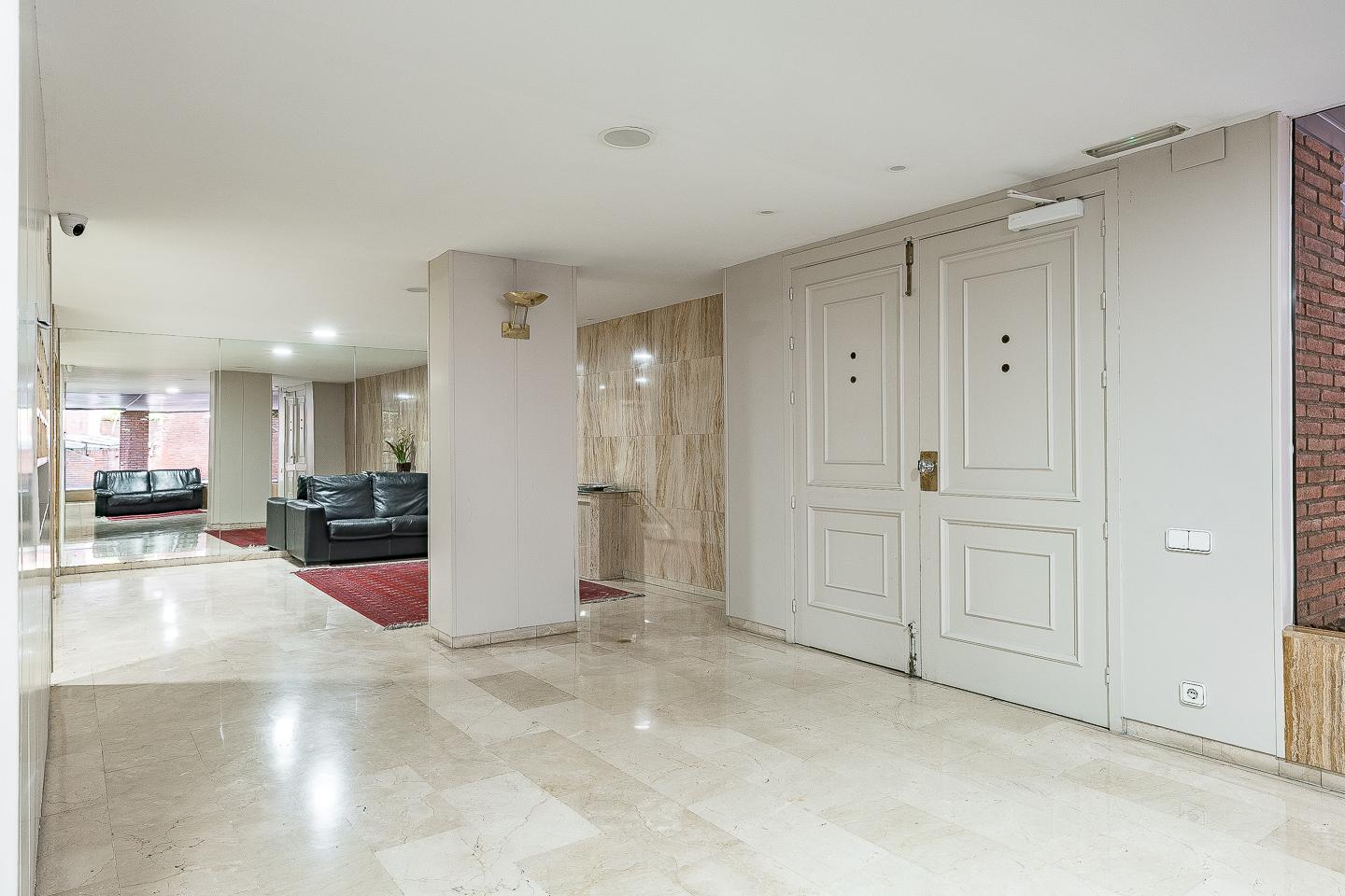 Imagen 34 Piso en venta en Barcelona / Calle Calatrava-Vía Augusta
