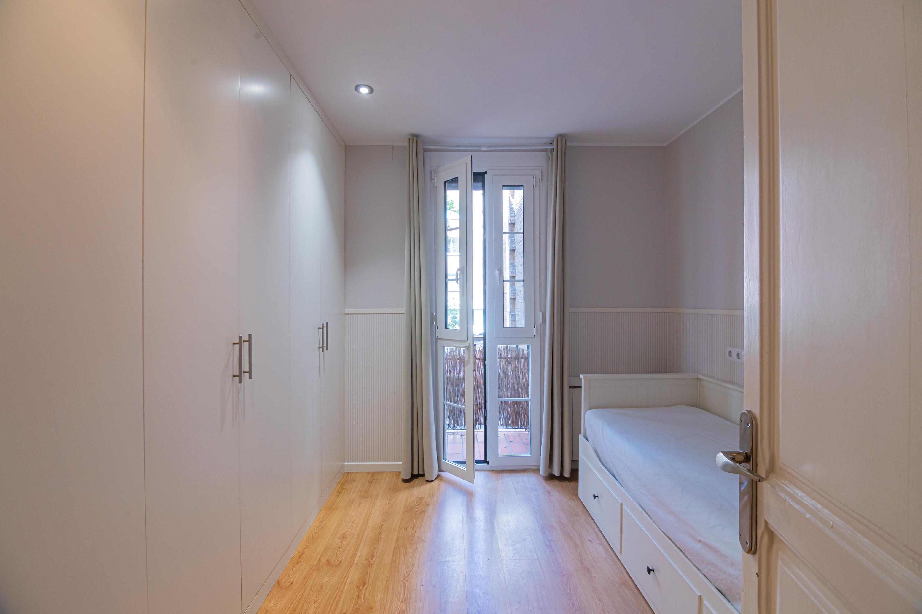 Imagen 3 Piso en venta en Barcelona / Jardines Joaquim Ruyra- L´illa diagonal