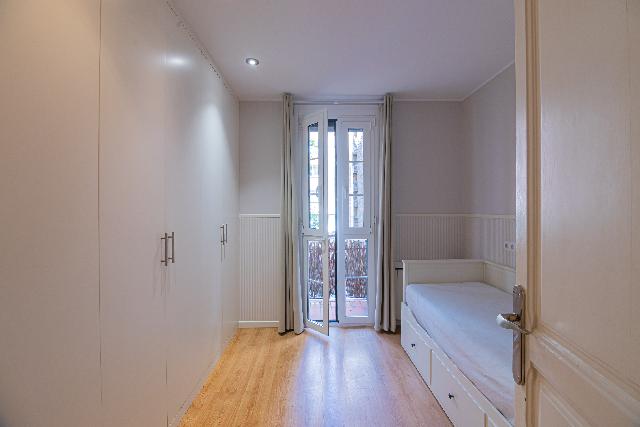 Imagen 3 Inmueble 302373 - Piso en venta en Barcelona / Jardines Joaquim Ruyra- L´illa diagonal