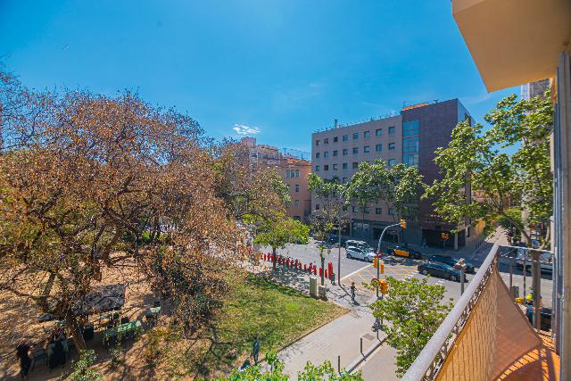 Imagen 16 Inmueble 302373 - Piso en venta en Barcelona / Jardines Joaquim Ruyra- L´illa diagonal