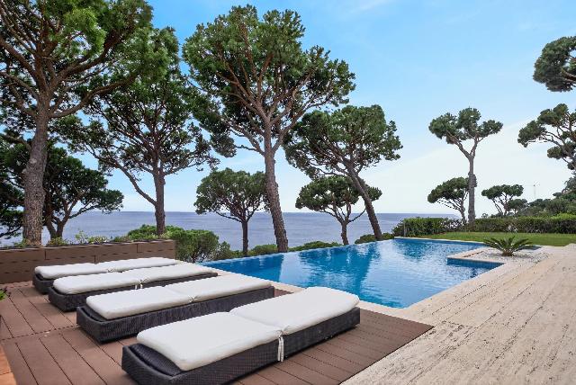 Imagen 3 Inmueble 302464 - Casa en venta en Sant Feliu De Guíxols / Próximo al mar y del centro de Sant Feliu de Guixols