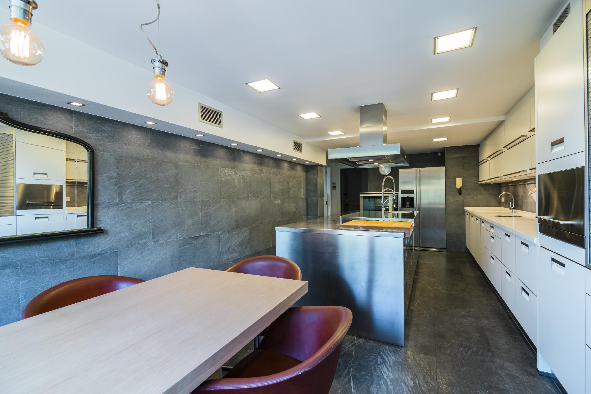 Imagen 13 Piso en venta en Barcelona / Las Tres Torres - Nena Casas