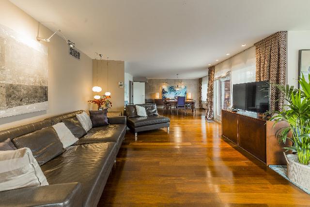 Imagen 8 Inmueble 302487 - Piso en venta en Barcelona / Las Tres Torres - Nena Casas