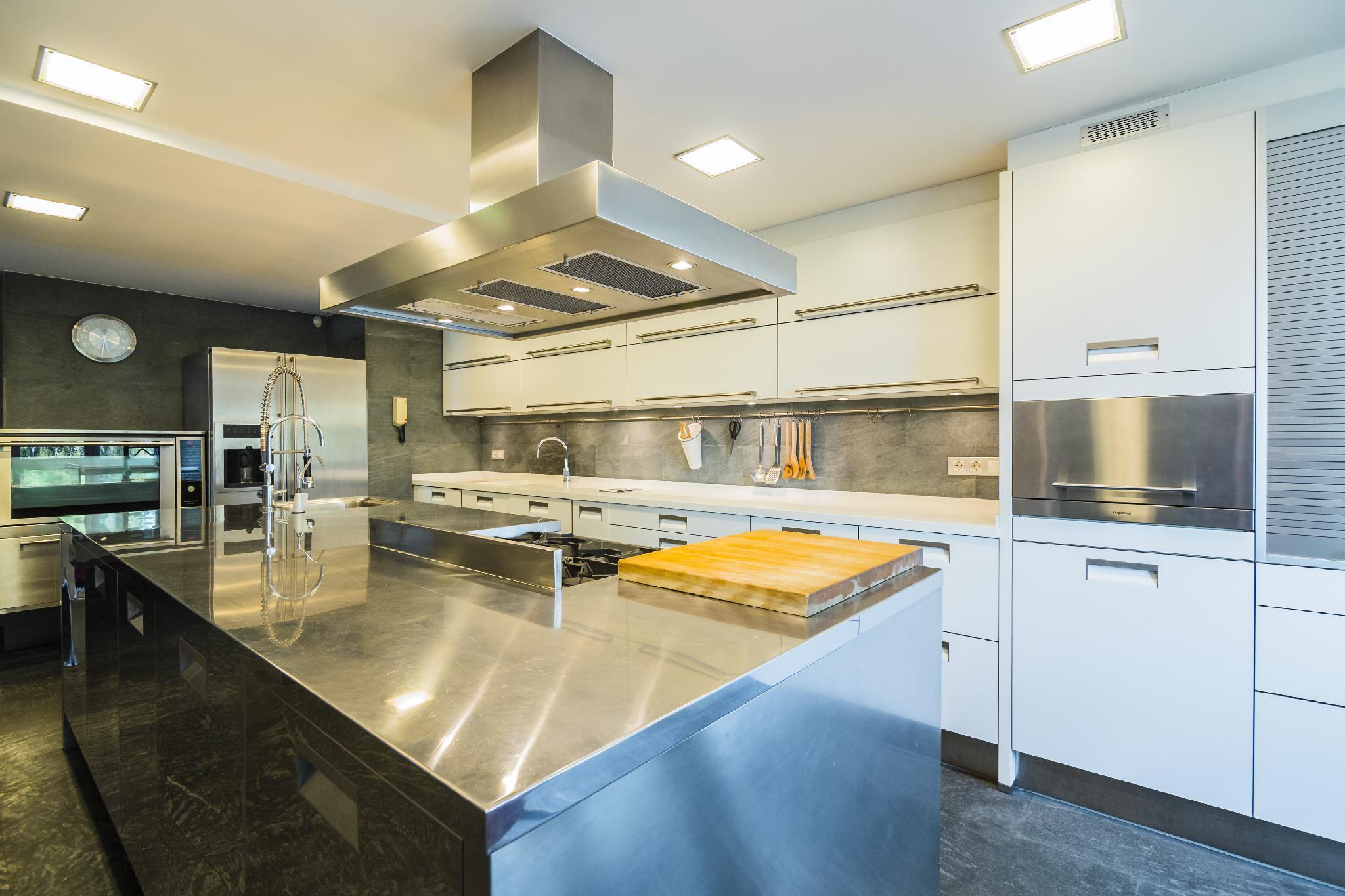 Imagen 4 Piso en venta en Barcelona / Las Tres Torres - Nena Casas