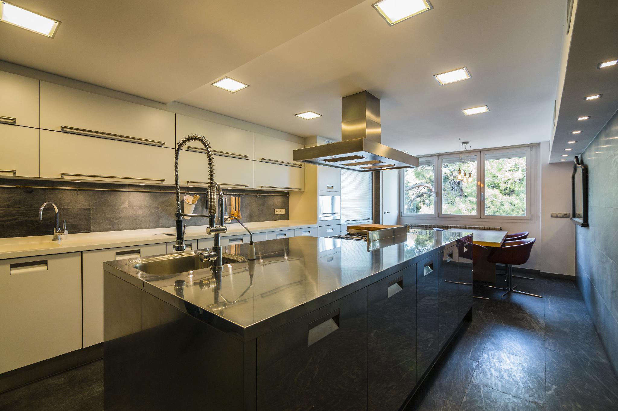 Imagen 14 Piso en venta en Barcelona / Las Tres Torres - Nena Casas