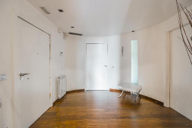 Imagen 6 Inmueble 302487 - Piso en venta en Barcelona / Las Tres Torres - Nena Casas