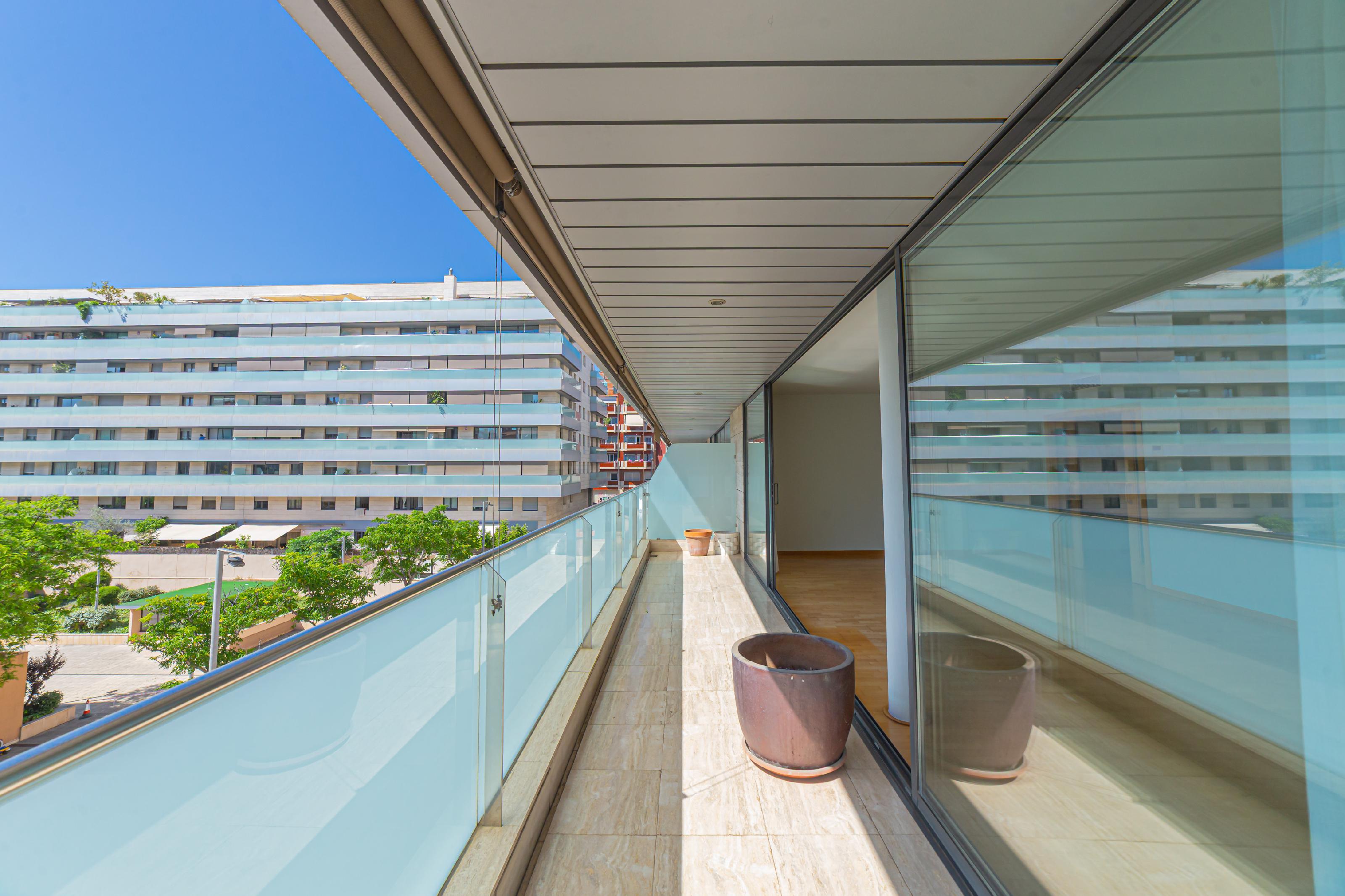 Imagen 1 Piso en alquiler en Barcelona / Jardines Santa Amelia 