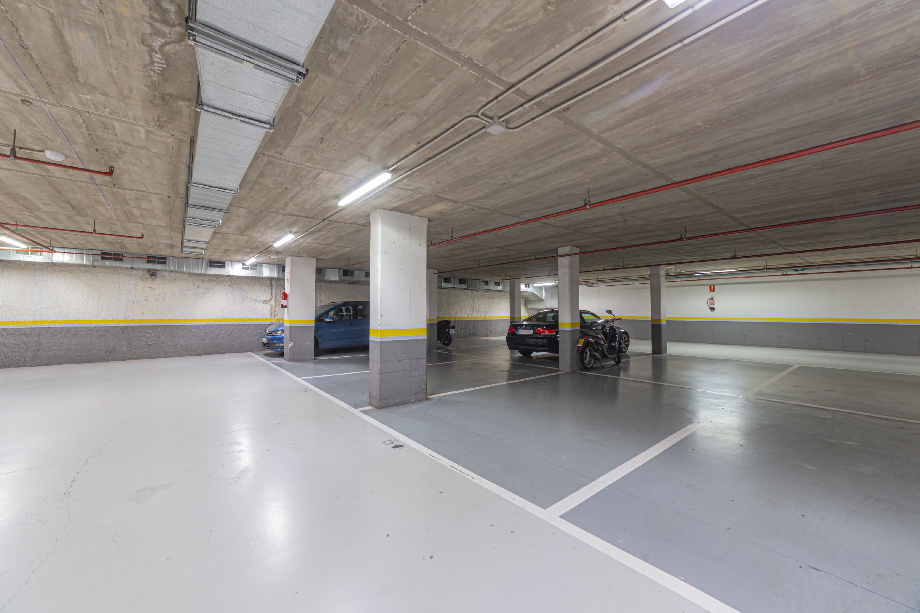 Imagen 31 Piso en alquiler en Barcelona / Jardines Santa Amelia 