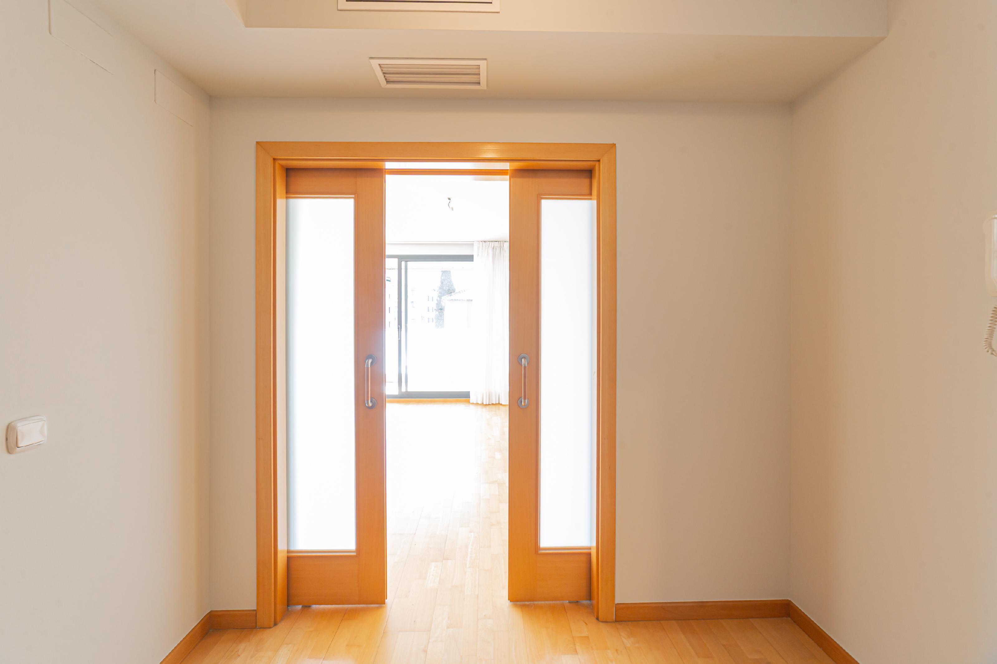 Imagen 16 Piso en alquiler en Barcelona / Jardines Santa Amelia 