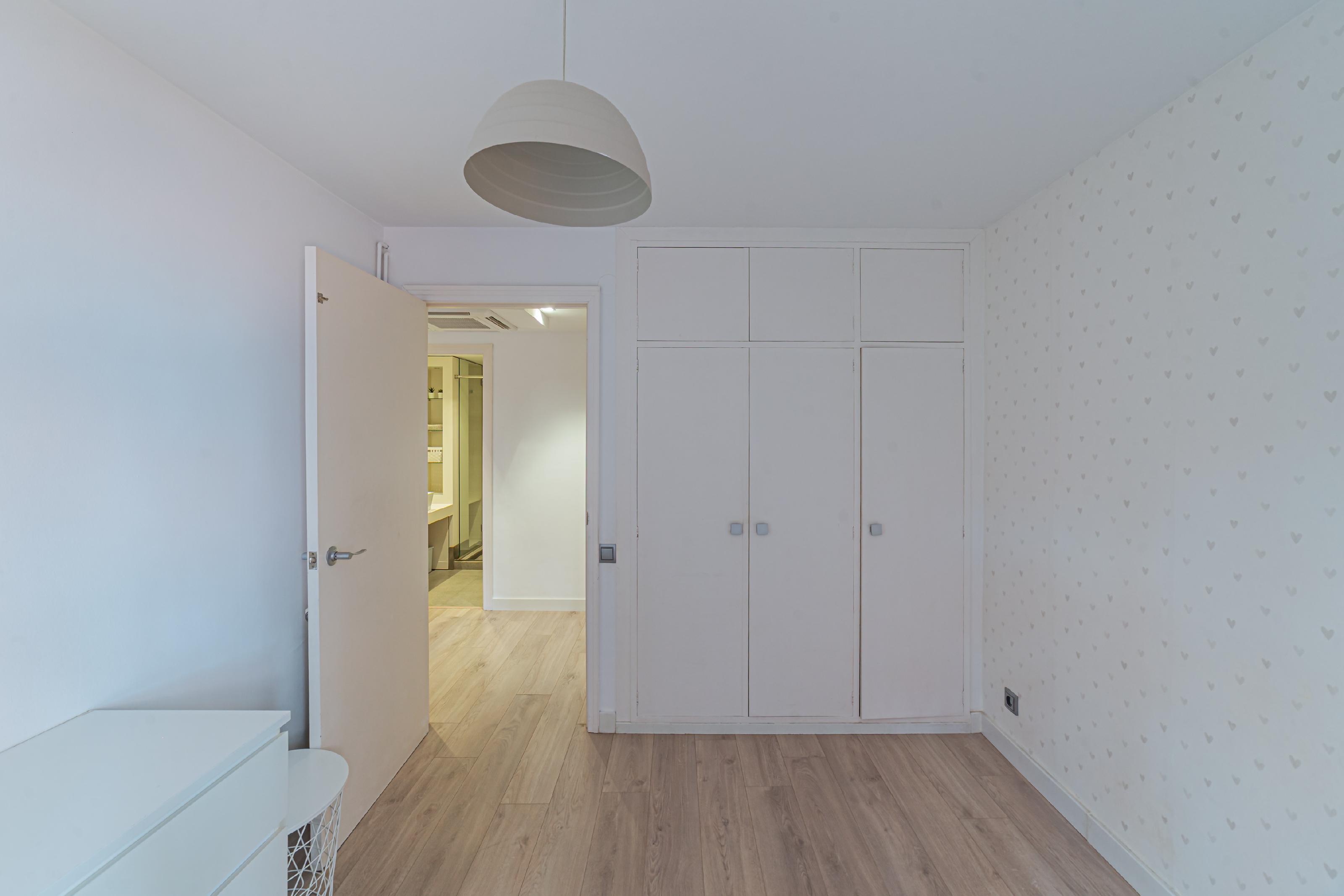 Imagen 7 Piso en venta en Barcelona / Al lado de Clínica Corachán.