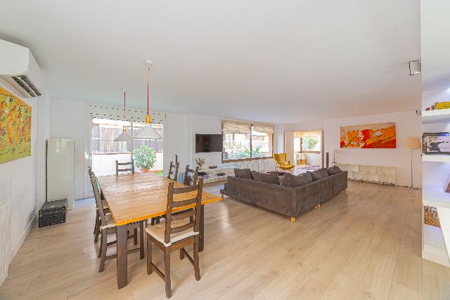 Imagen 21 Inmueble 302848 - Piso en venta en Barcelona / Al lado de Clínica Corachán.