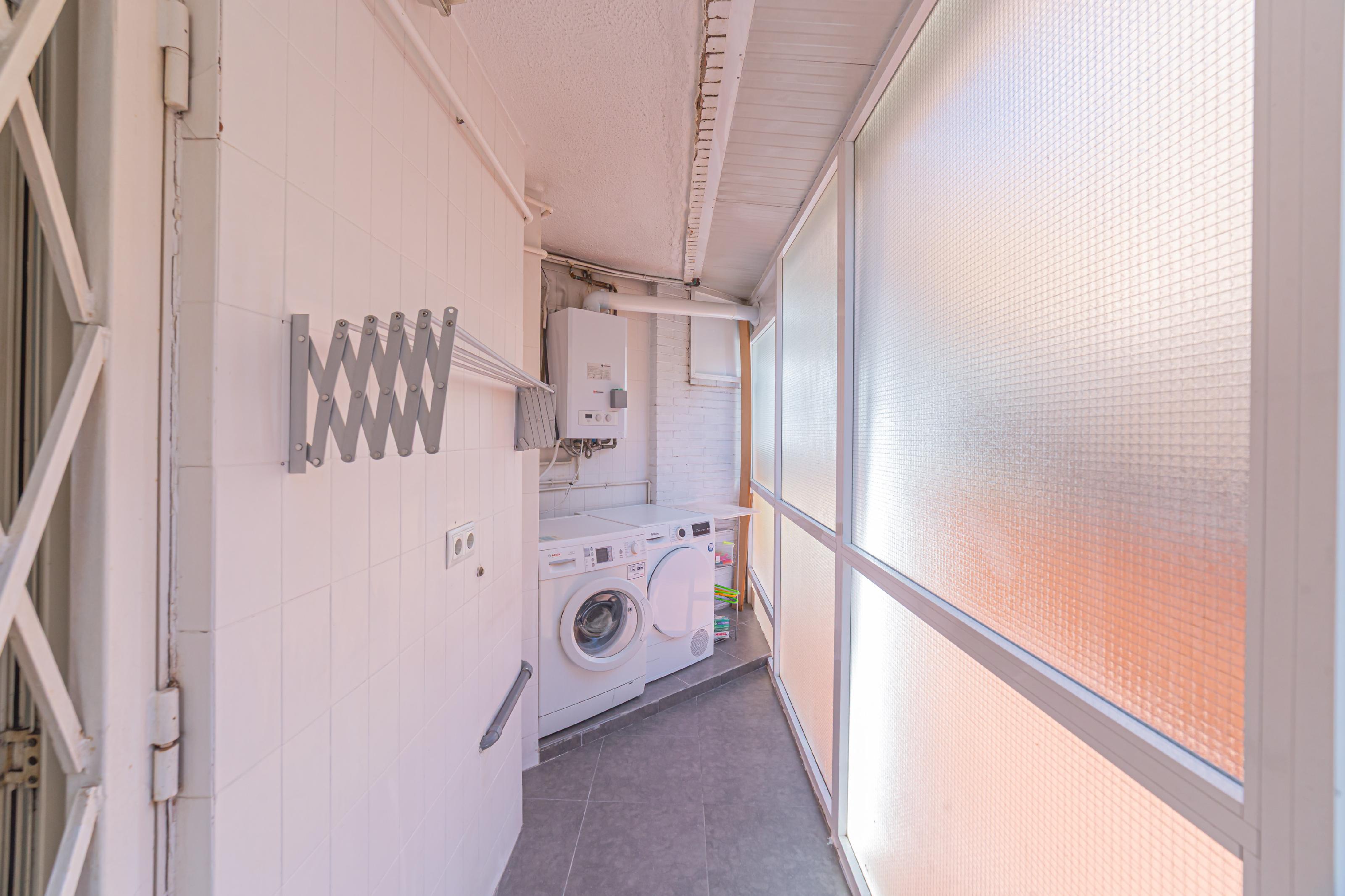 Imagen 25 Piso en venta en Barcelona / Al lado de Clínica Corachán.