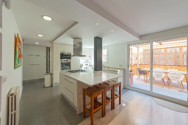 Imagen 38 Inmueble 302848 - Piso en venta en Barcelona / Al lado de Clínica Corachán.