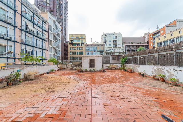 Imagen 5 Inmueble 302934 - Piso en venta en Barcelona / Próximo a Plaza Catalunya