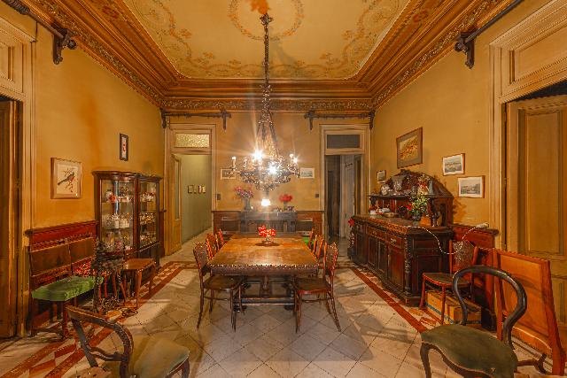 Imagen 12 Inmueble 302934 - Piso en venta en Barcelona / Próximo a Plaza Catalunya