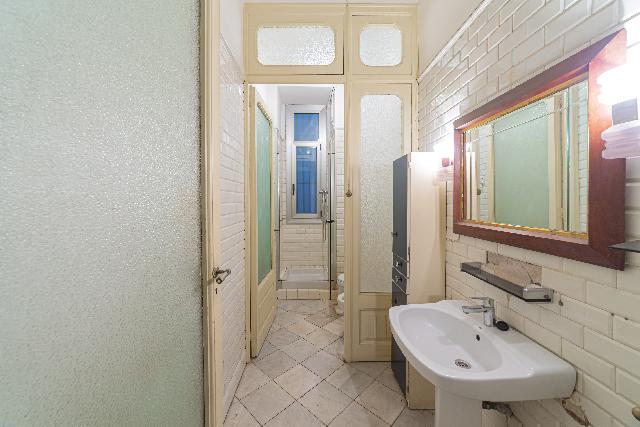 Imagen 21 Inmueble 302934 - Piso en venta en Barcelona / Próximo a Plaza Catalunya