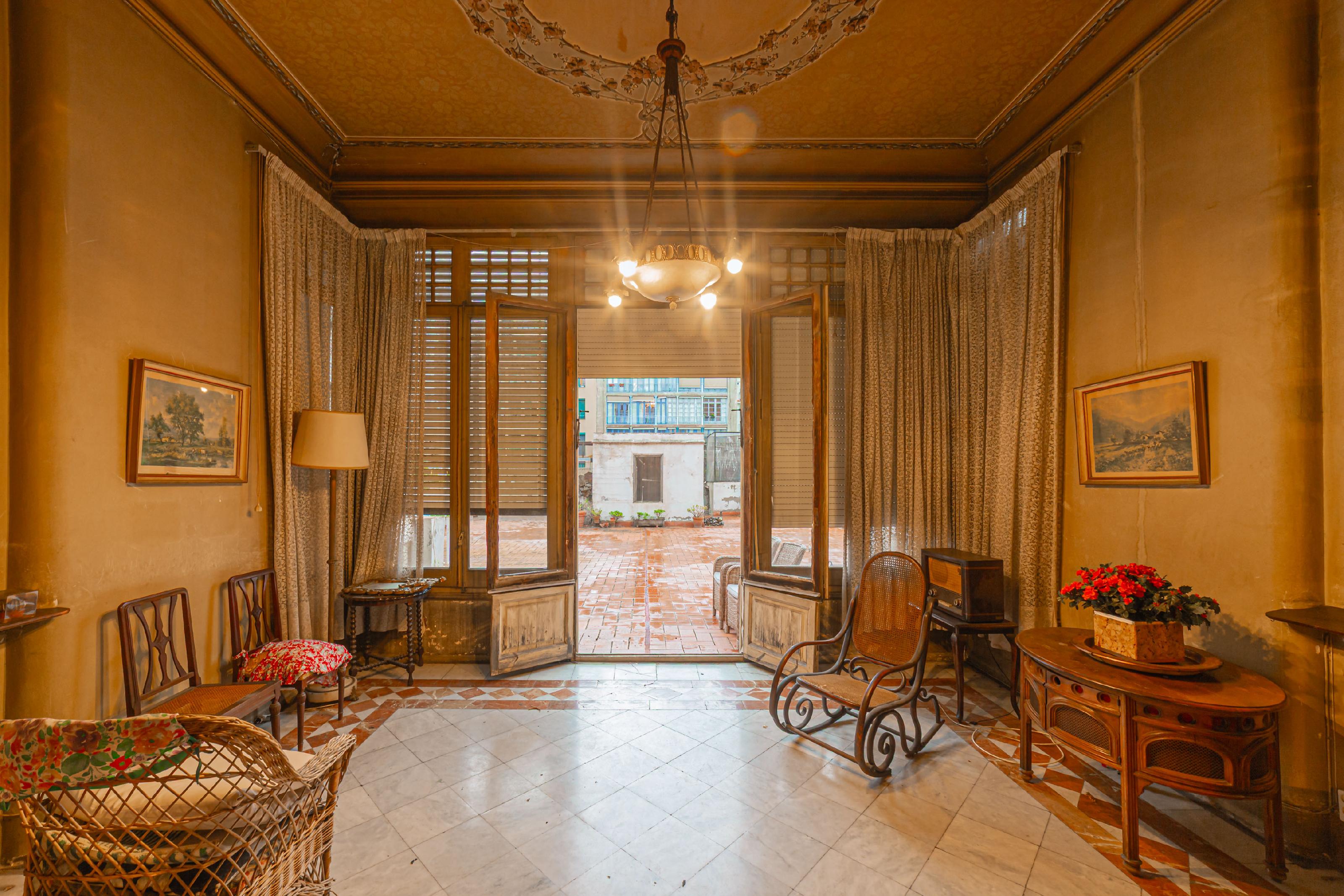 Imagen 4 Piso en venta en Barcelona / Próximo a Plaza Catalunya