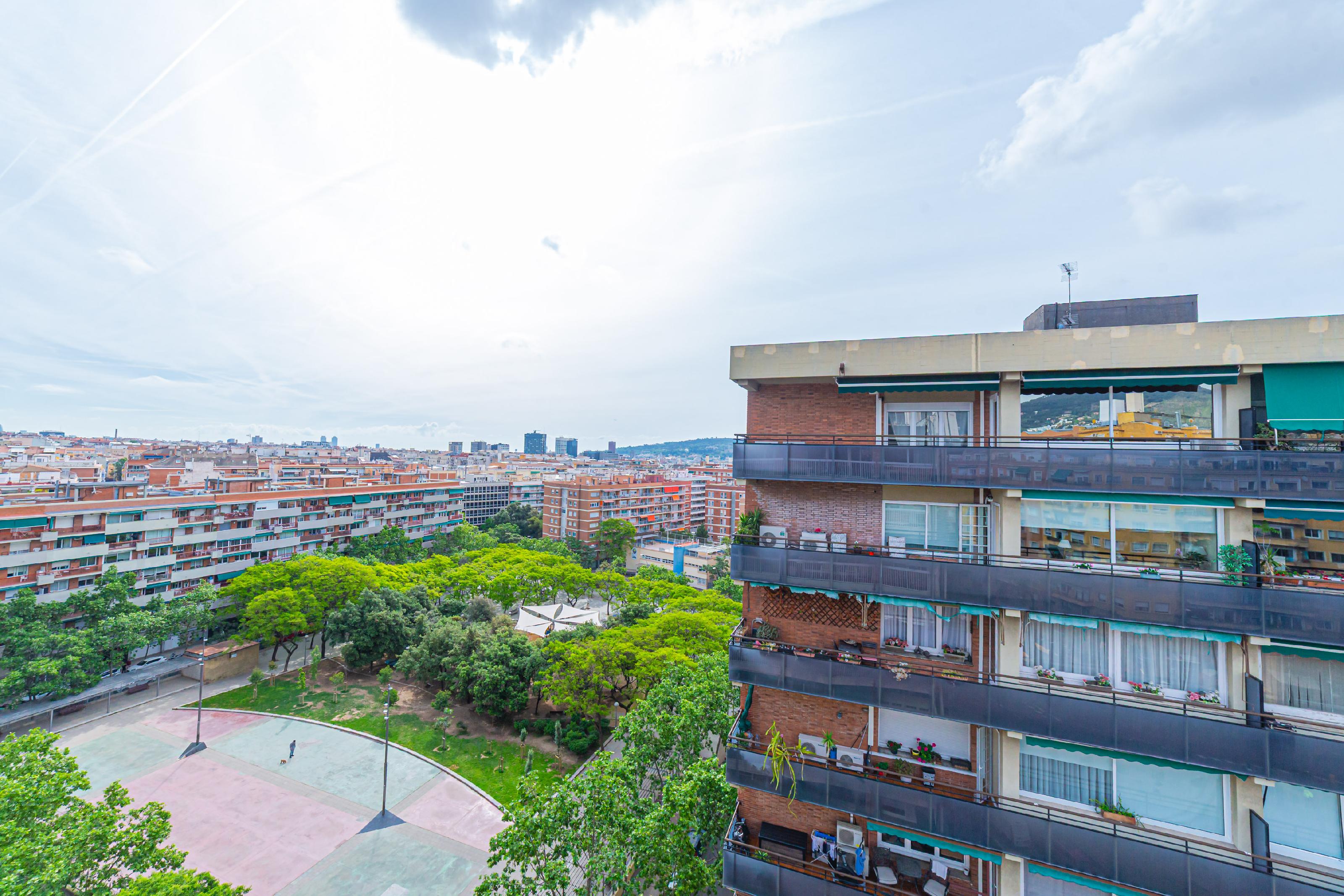 Imagen 30 Ático en venta en Barcelona / Junto al Mercado de Les Corts