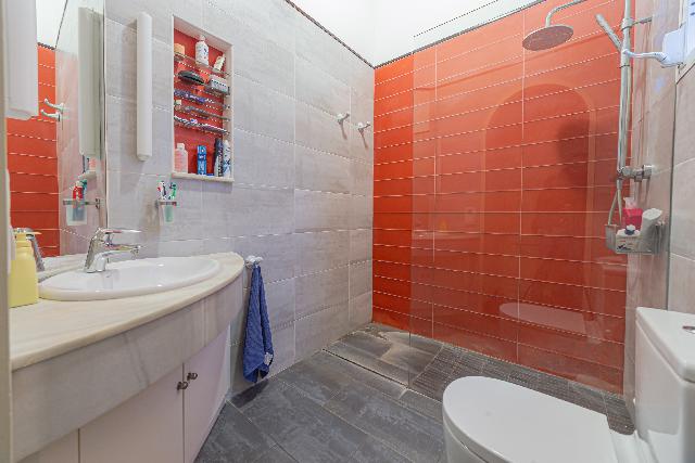 Imagen 6 Inmueble 303132 - Piso en venta en Barcelona / Rambla de las Flores-Liceo