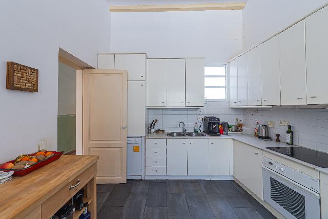 Imagen 3 Inmueble 303132 - Piso en venta en Barcelona / Rambla de las Flores-Liceo