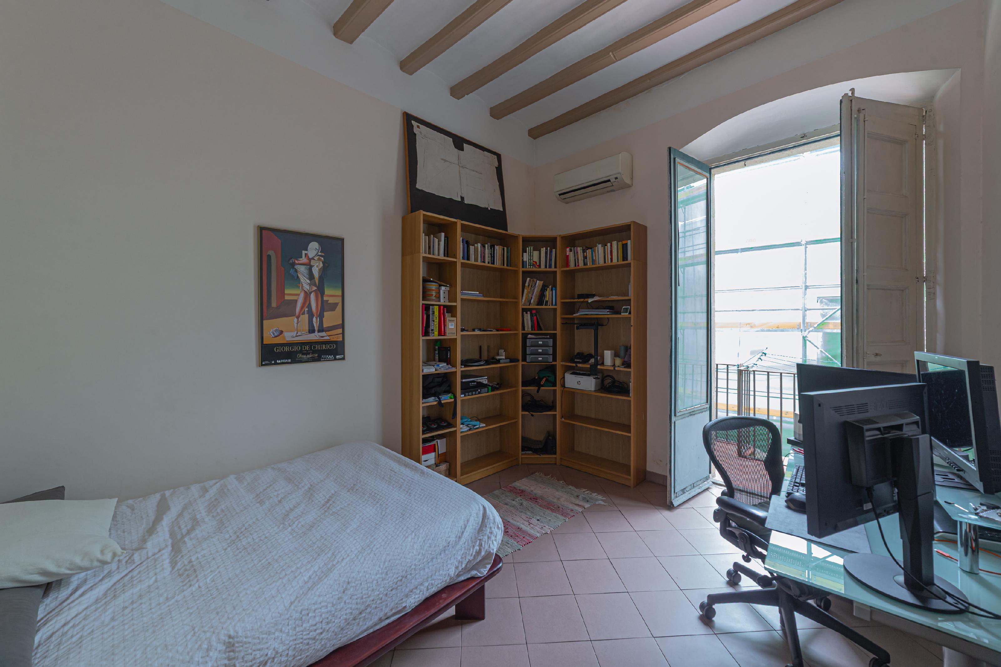 Imagen 5 Piso en venta en Barcelona / Rambla de las Flores-Liceo