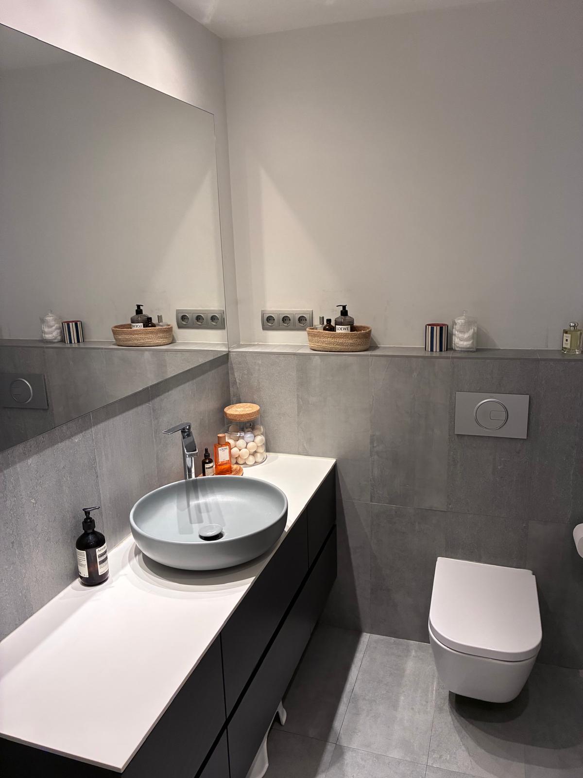 Imagen 11 Piso en venta en Barcelona / Junto al Parque de Santa Amelia