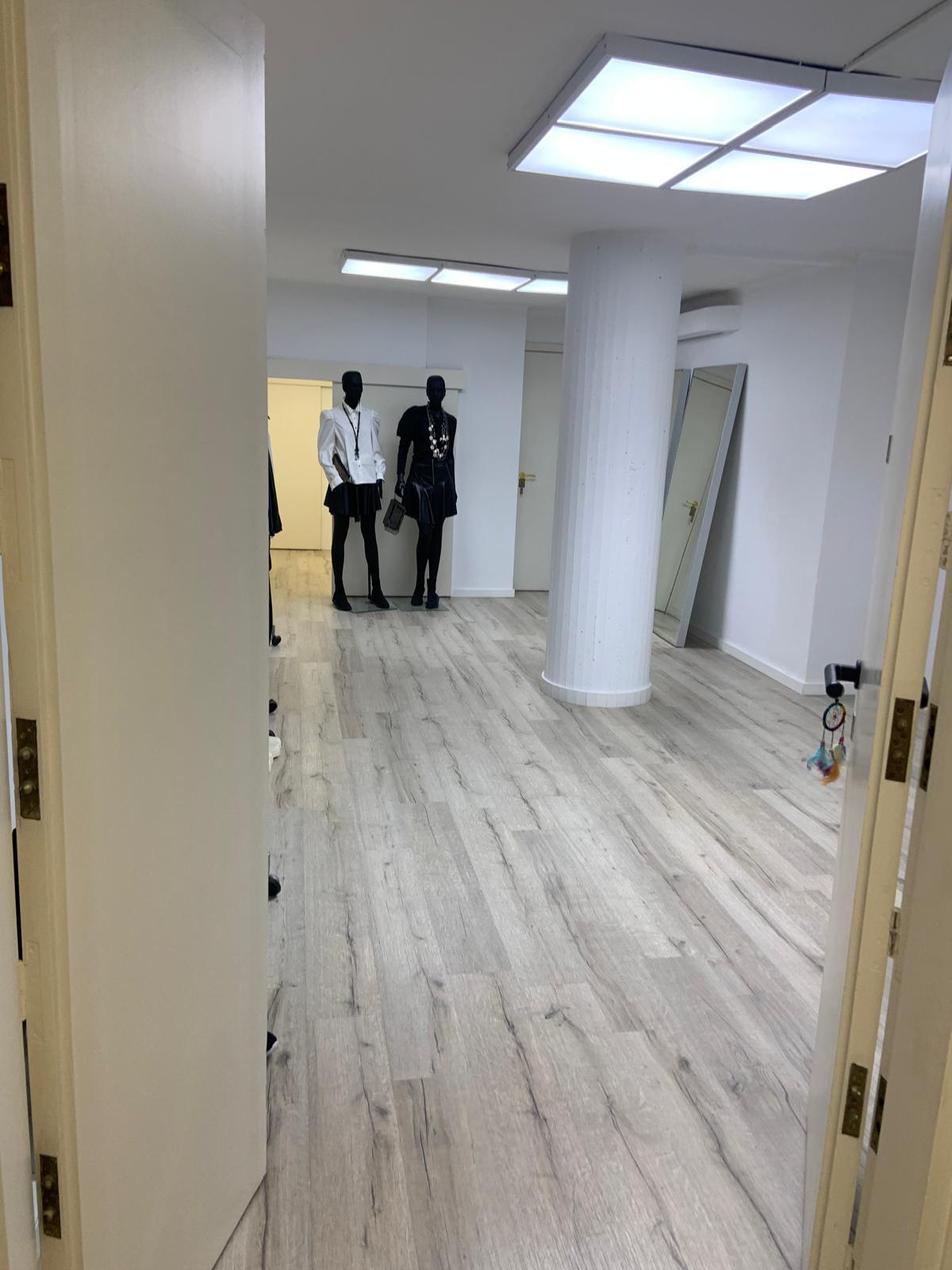Imagen 7 Local Comercial en venta en Barcelona / Próximo a Parque Moragas