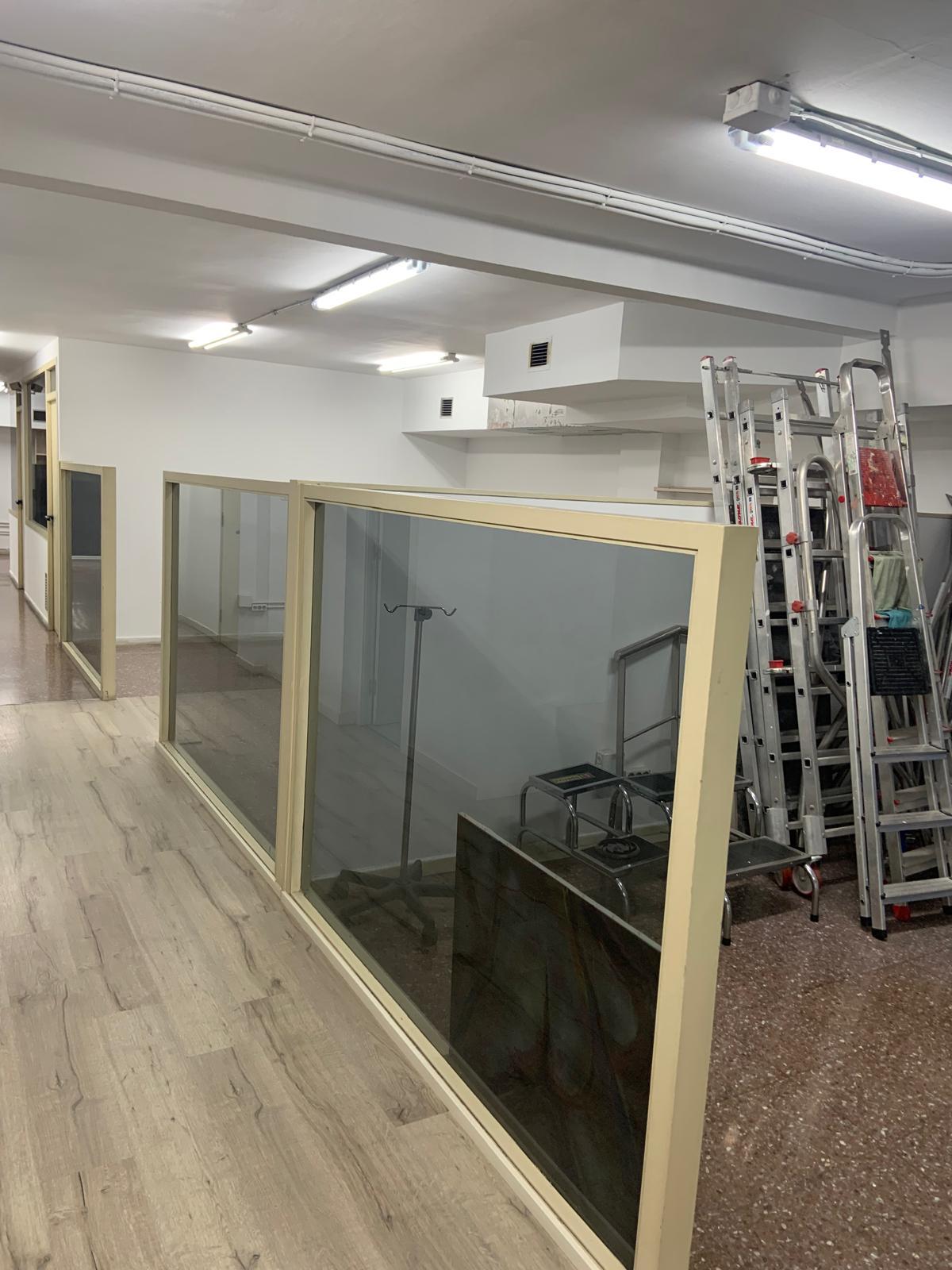 Imagen 4 Local Comercial en venta en Barcelona / Próximo a Parque Moragas