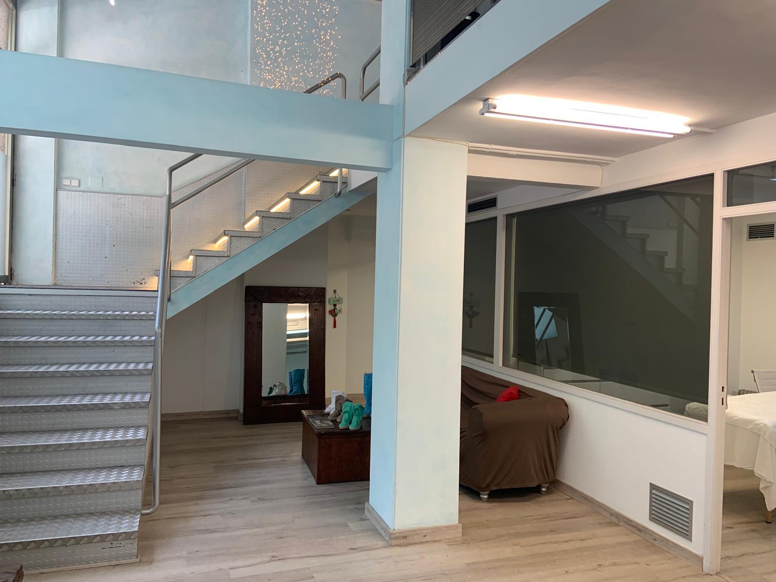 Imagen 1 Local Comercial en venta en Barcelona / Próximo a Parque Moragas