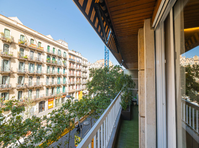 Imagen 14 Inmueble 303998 - Piso en venta en Barcelona / Comte D´Urgell con Consell de Cent