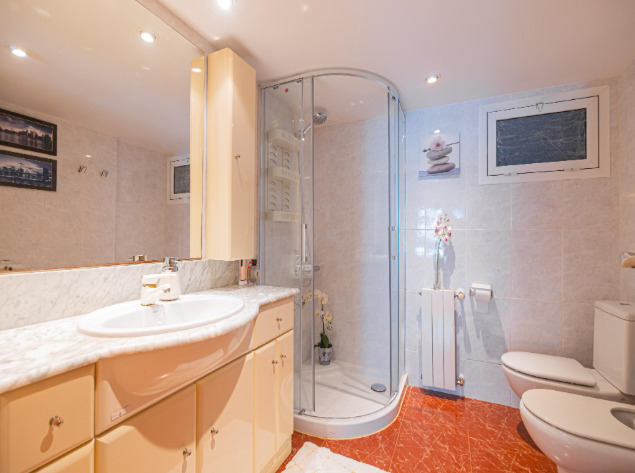 Imagen 31 Inmueble 303998 - Piso en venta en Barcelona / Comte D´Urgell con Consell de Cent