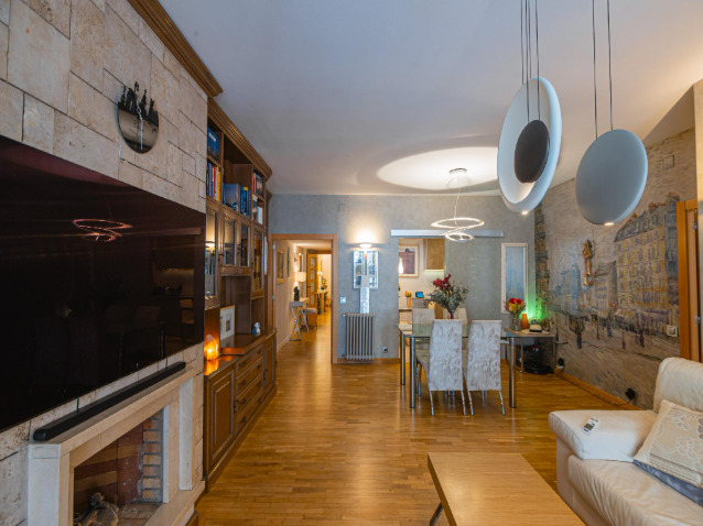 Imagen 11 Inmueble 303998 - Piso en venta en Barcelona / Comte D´Urgell con Consell de Cent