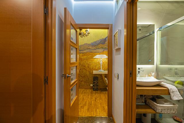Imagen 28 Inmueble 303998 - Piso en venta en Barcelona / Comte D´Urgell con Consell de Cent