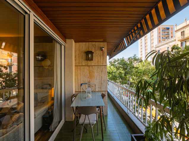 Imagen 2 Piso en venta en Barcelona / Comte D´Urgell con Consell de Cent