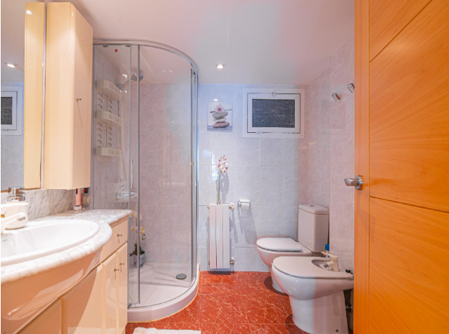 Imagen 30 Piso en venta en Barcelona / Comte D´Urgell con Consell de Cent