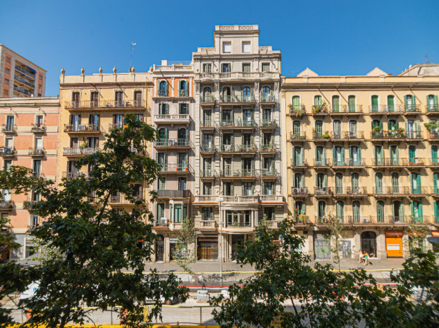 Imagen 36 Inmueble 303998 - Piso en venta en Barcelona / Comte D´Urgell con Consell de Cent